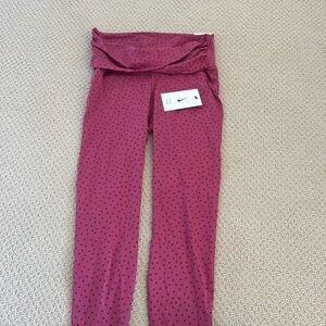 NWT- Nike yoga leggings